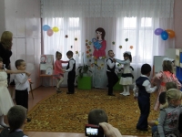russia-sad.ru/tula/uzl/mdou6/news/20141202_den_materi_03.jpg